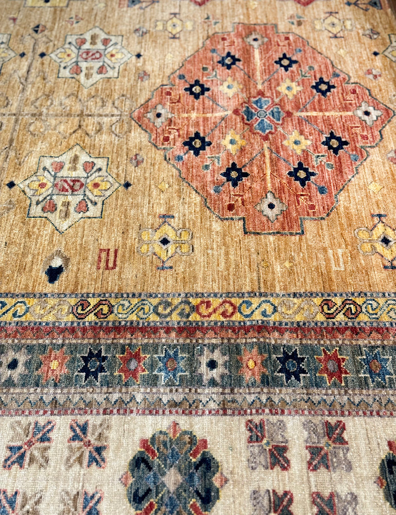 Gendje Rug 504cm x 404cm (16'6 x 13'3)
