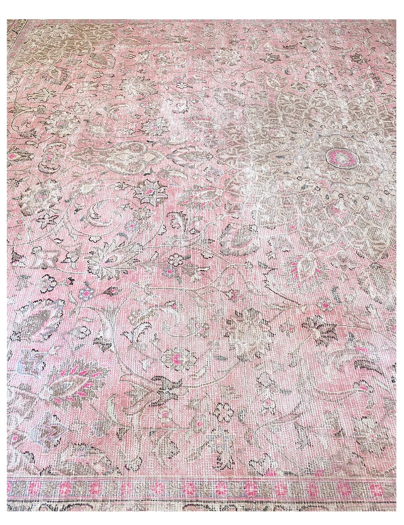 Vintage Persian Rug | 360cm x 290cm | Bayat Rugs | Emma Mellor Rugs London