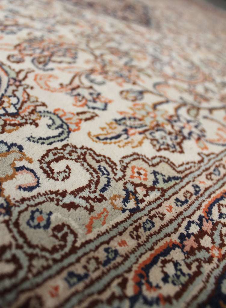 Fine Silk Kashmir - 196cm x 129cm (6-5ft x 4-3ft)